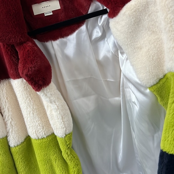 Coat - Picture 4 of 6